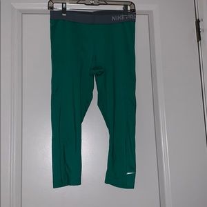 Nike Pro Cropped Leggings